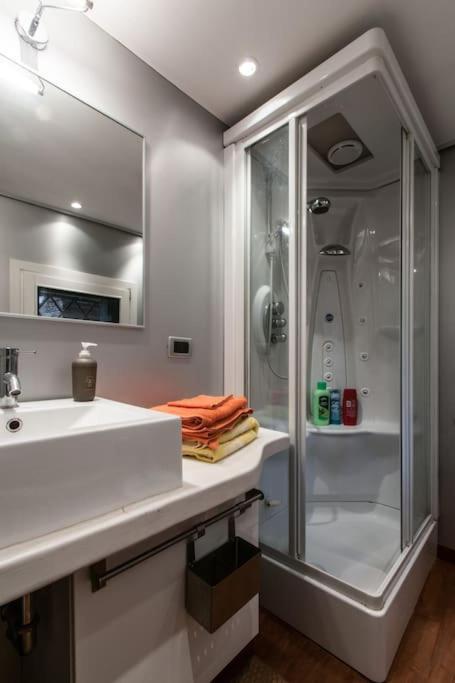 Apartmán Piccola Dimora In Palazzo Storico Benátky Exteriér fotografie