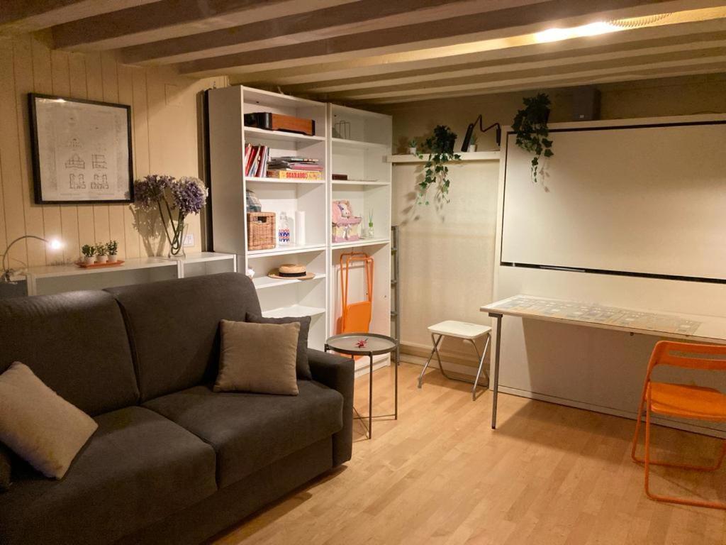 Apartmán Piccola Dimora In Palazzo Storico Benátky Exteriér fotografie